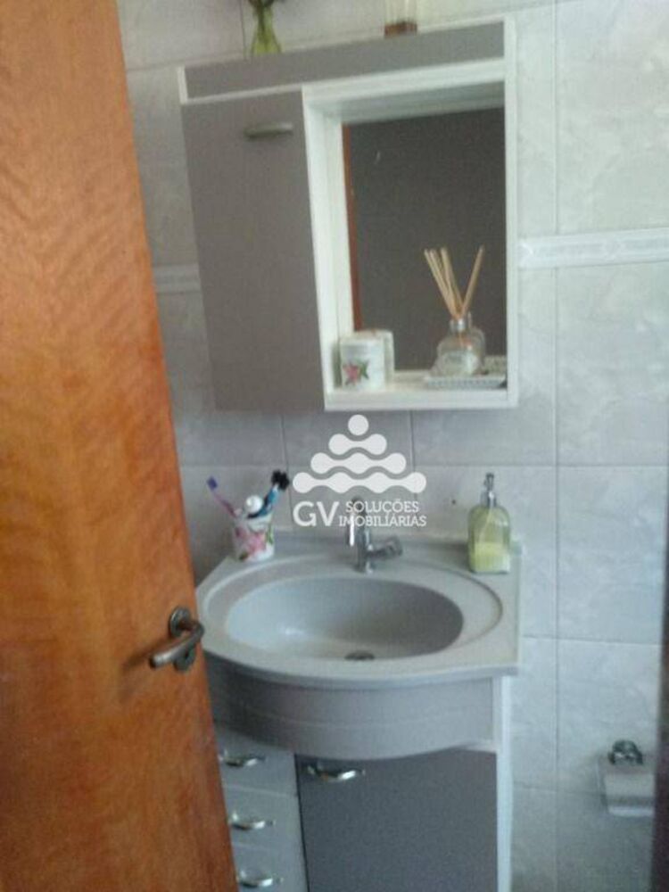 Casa à venda com 3 quartos, 120m² - Foto 6