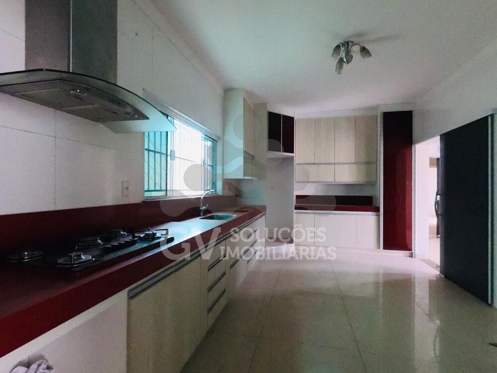 Casa, 4 quartos, 300 m² - Foto 9