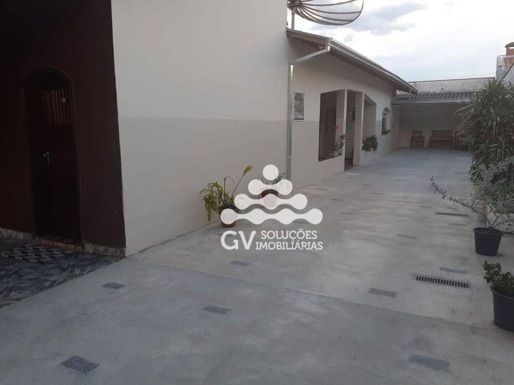 Casa à venda com 3 quartos, 170m² - Foto 3