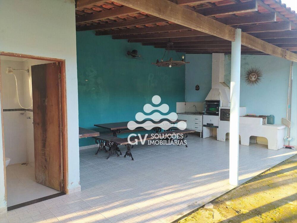 Casa à venda com 5 quartos, 247m² - Foto 1