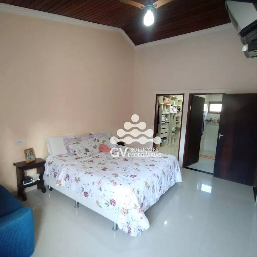 Casa, 5 quartos, 247 m² - Foto 2