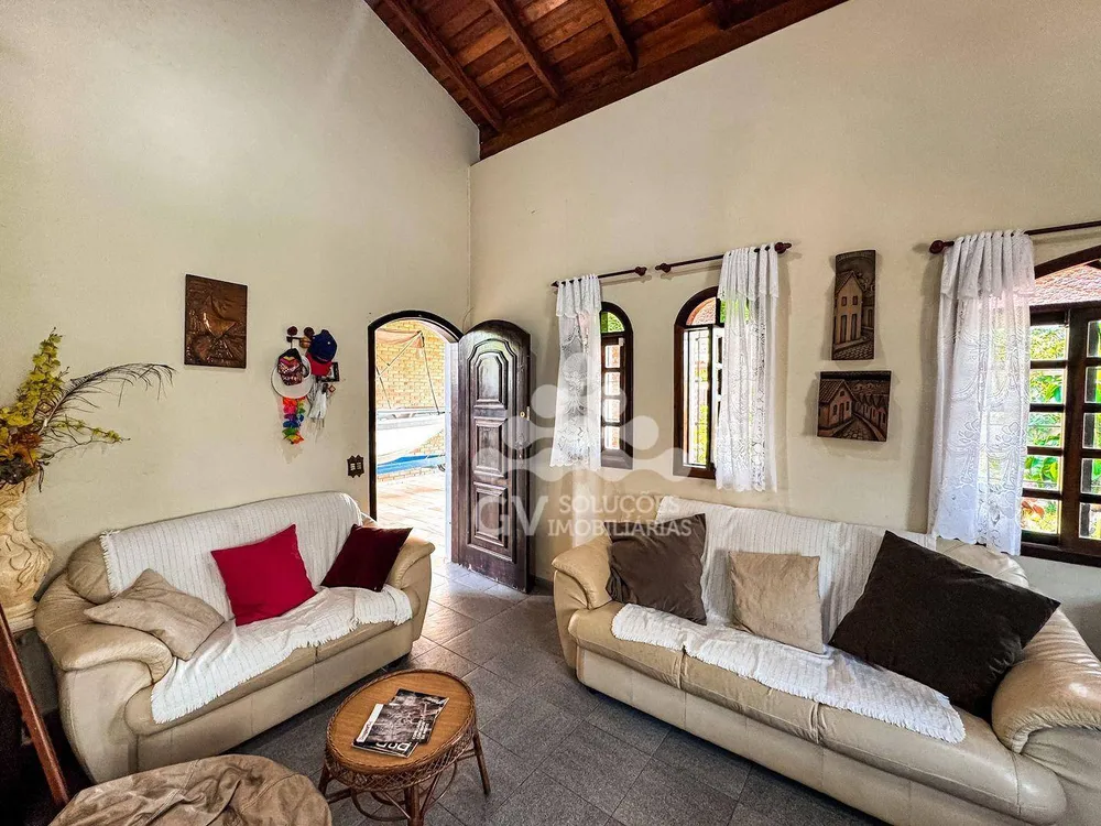 Casa, 5 quartos, 187 m² - Foto 2
