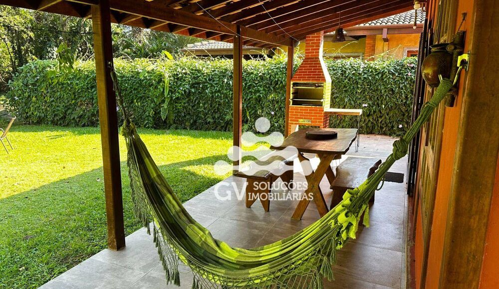 Casa de Condomínio à venda com 2 quartos, 100m² - Foto 2