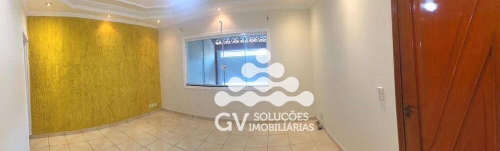 Casa, 3 quartos, 134 m² - Foto 1