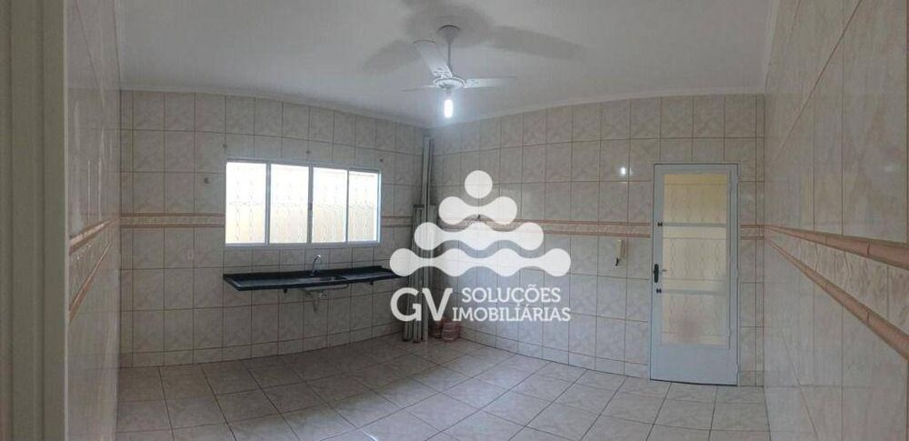 Casa, 3 quartos, 134 m² - Foto 2