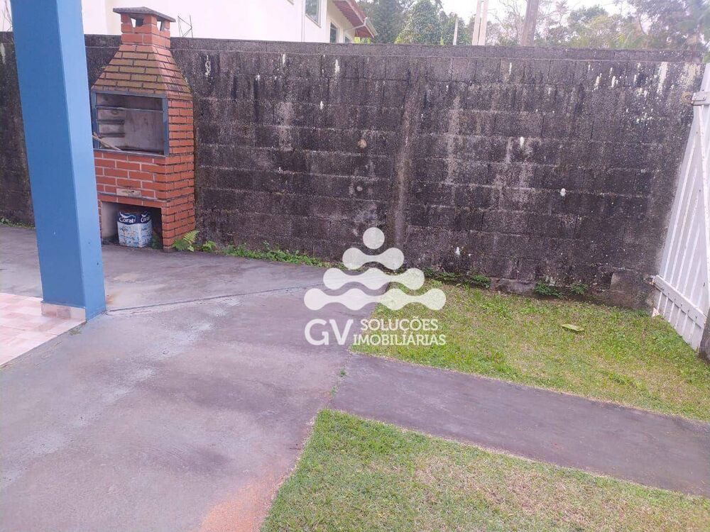 Casa à venda com 1 quarto, 100m² - Foto 4