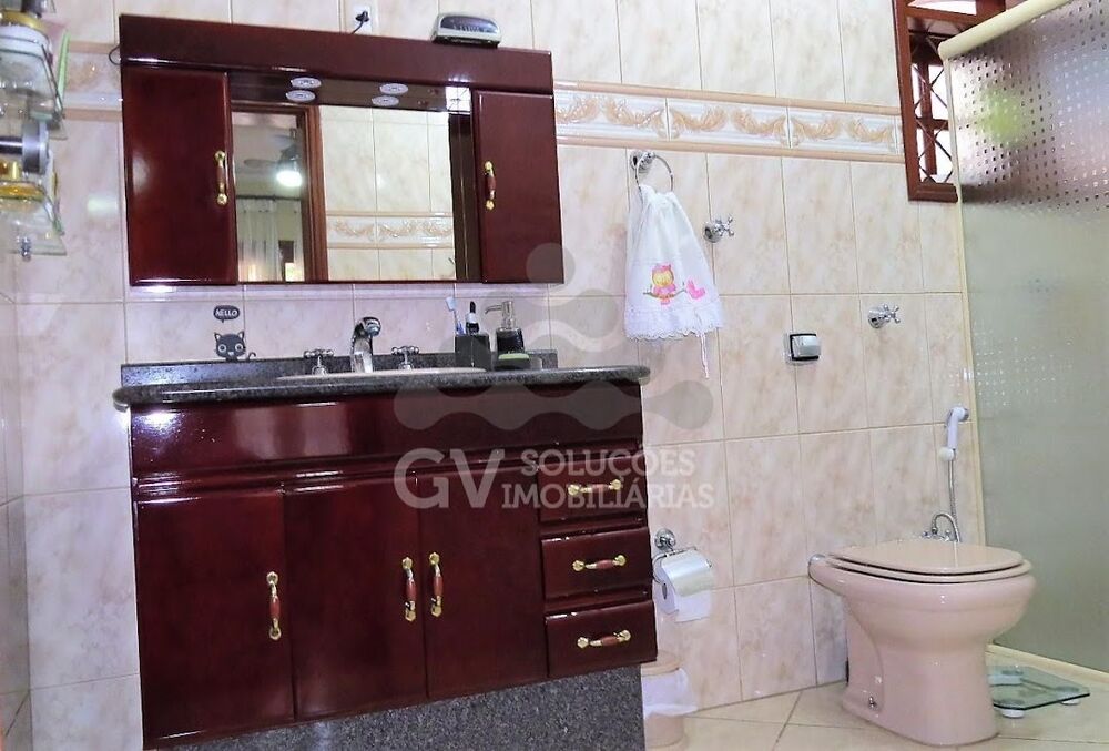 Casa à venda com 3 quartos, 211m² - Foto 8