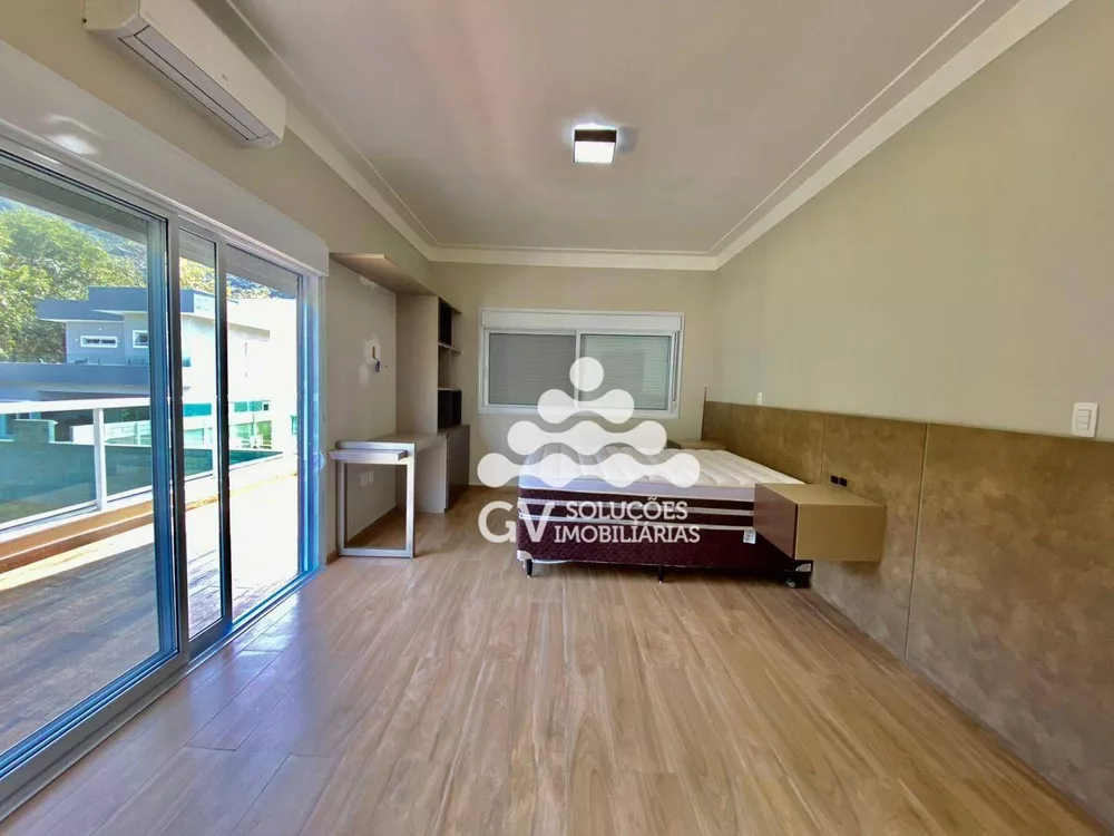 Sobrado, 4 quartos, 205 m² - Foto 1