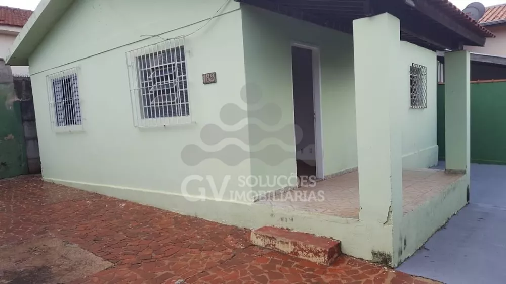 Casa à venda com 5 quartos, 180m² - Foto 3