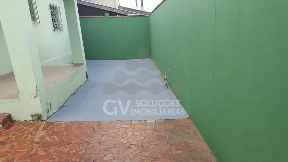 Casa à venda com 5 quartos, 180m² - Foto 4