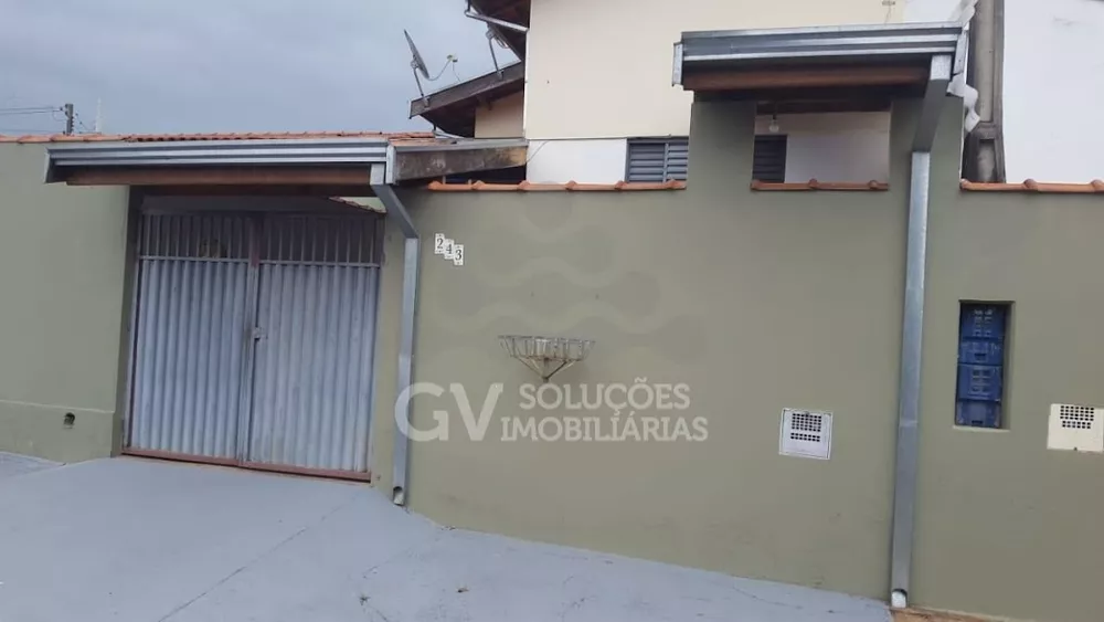 Casa à venda com 5 quartos, 180m² - Foto 1