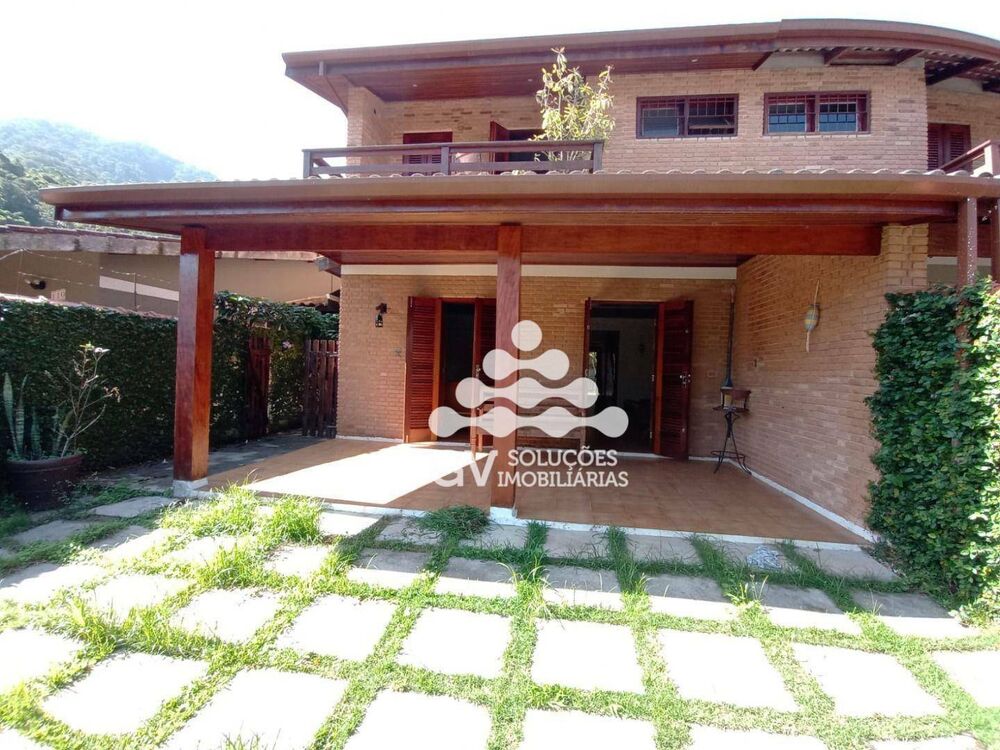 Casa, 4 quartos, 180 m² - Foto 1