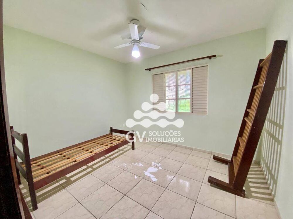 Chácara à venda com 2 quartos, 183m² - Foto 4