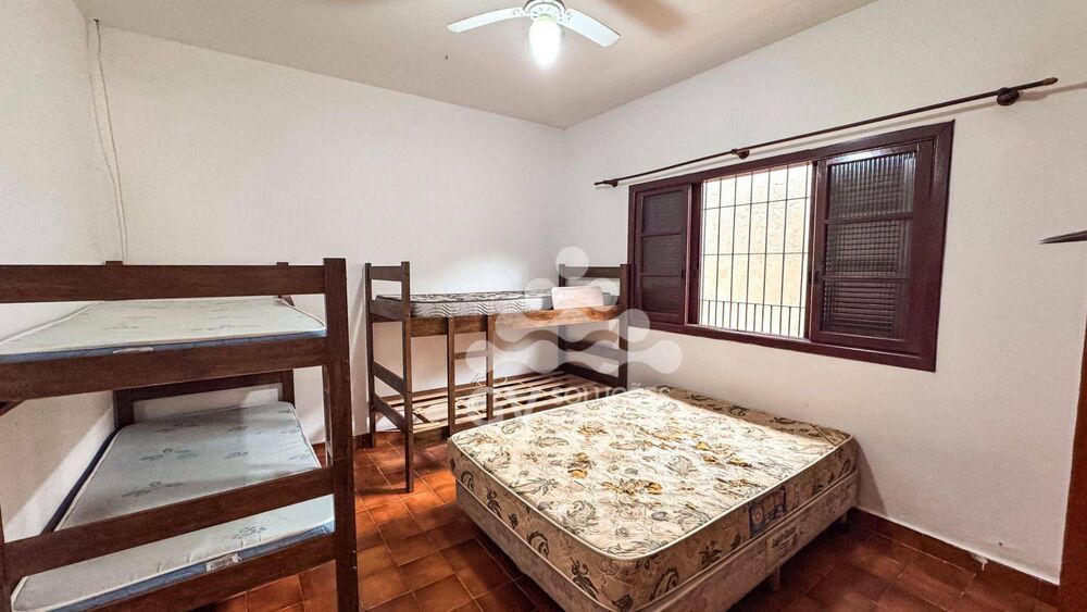 Casa à venda com 2 quartos, 193m² - Foto 11