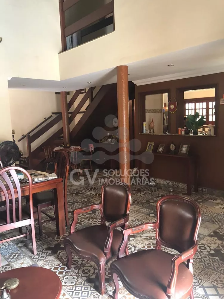 Casa, 3 quartos, 270 m² - Foto 2