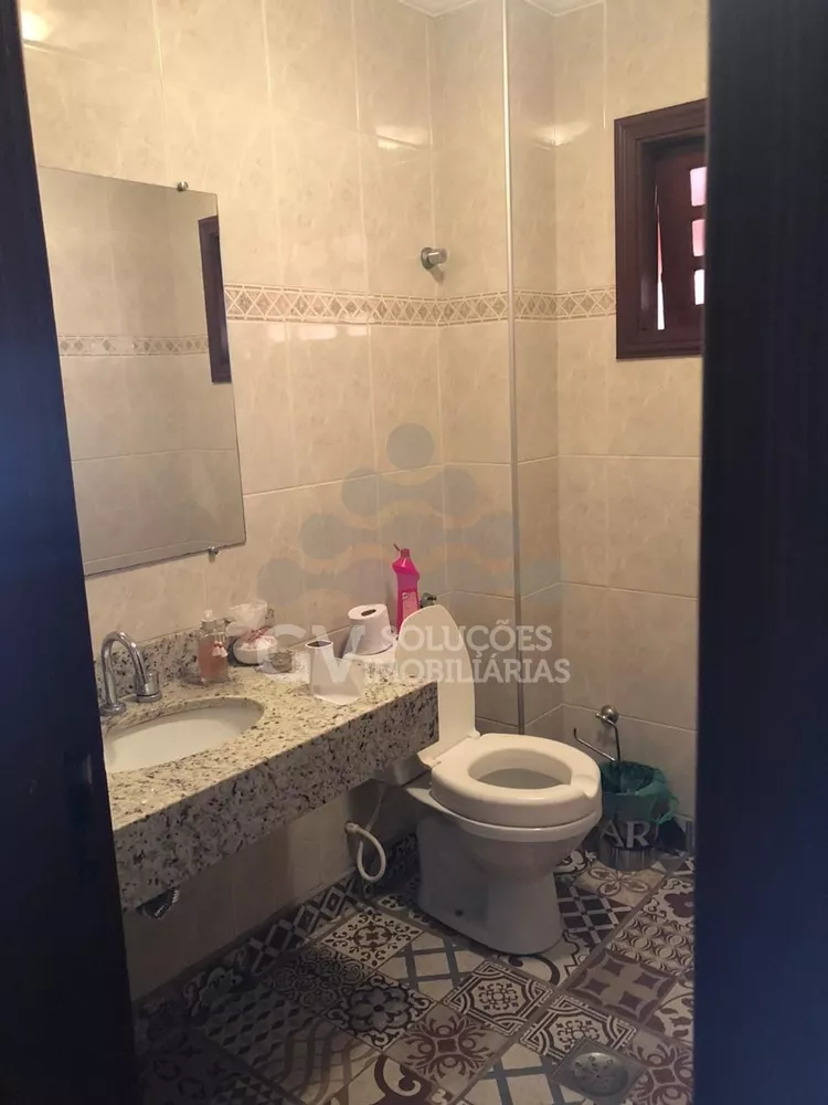 Casa, 3 quartos, 270 m² - Foto 1