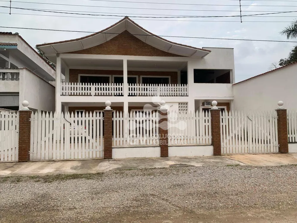 Casa, 7 quartos, 290 m² - Foto 3