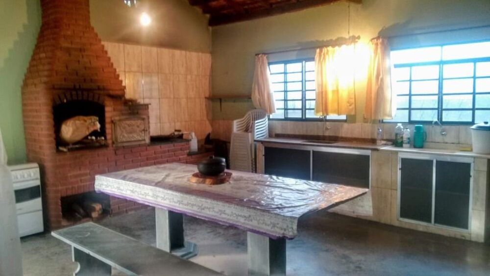 Chácara à venda com 3 quartos, 320m² - Foto 4
