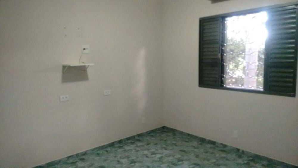 Chácara à venda com 3 quartos, 320m² - Foto 2