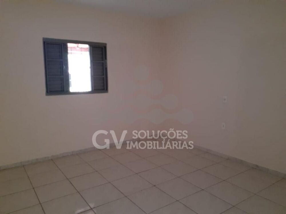 Casa à venda com 3 quartos, 100m² - Foto 3