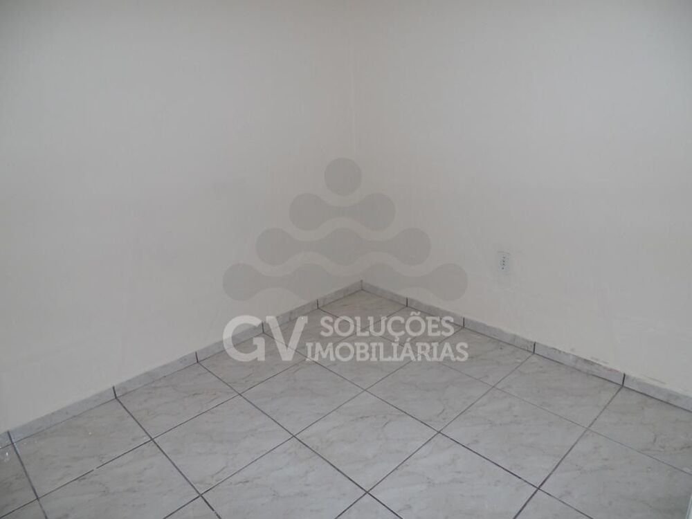 Casa à venda com 3 quartos, 100m² - Foto 5