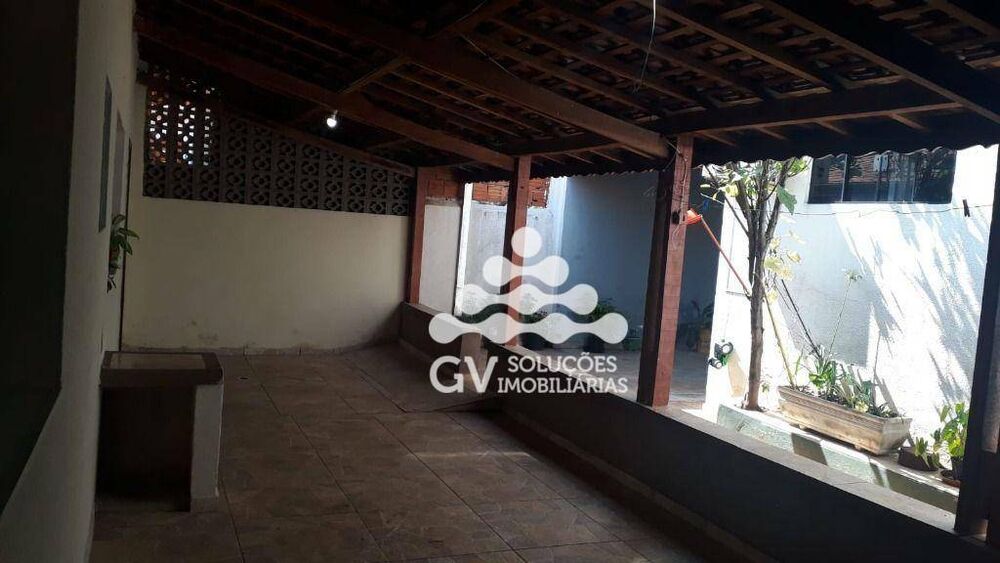 Casa, 2 quartos, 200 m² - Foto 2