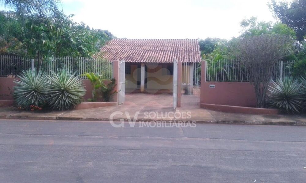 Chácara, 2 quartos, 1079 m² - Foto 9