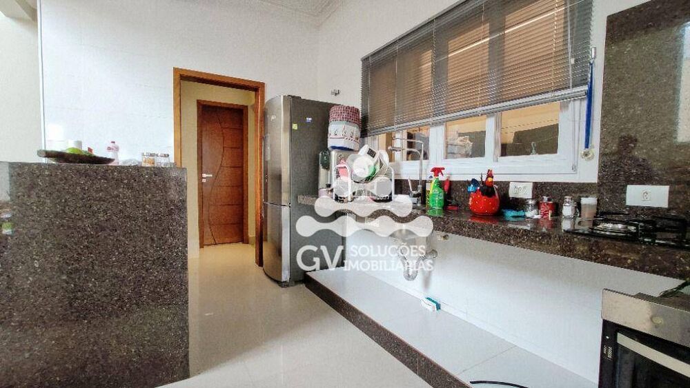 Sobrado à venda com 3 quartos, 245m² - Foto 21