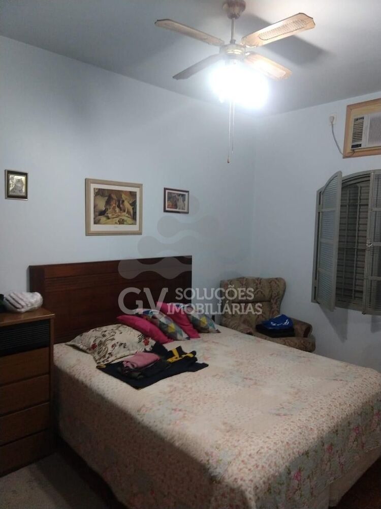Casa à venda com 4 quartos, 112m² - Foto 5