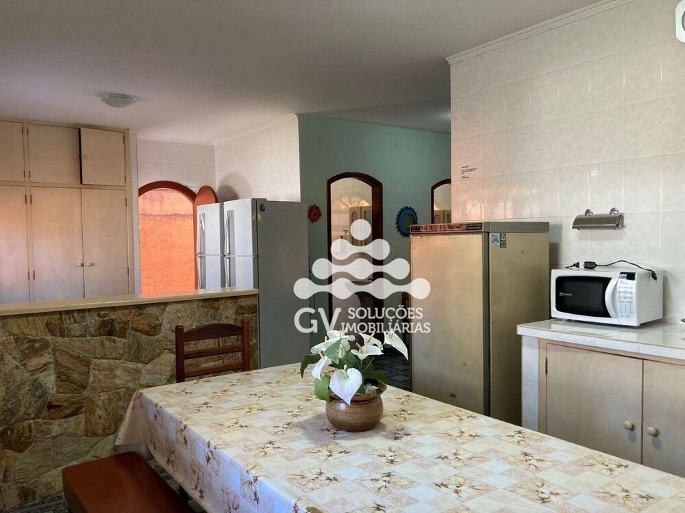 Casa, 3 quartos, 179 m² - Foto 3