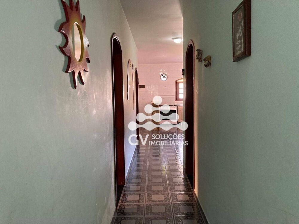 Casa, 3 quartos, 179 m² - Foto 1