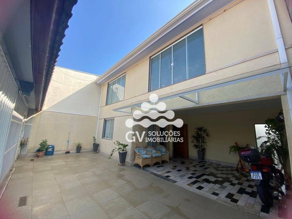 Casa à venda com 6 quartos, 460m² - Foto 2