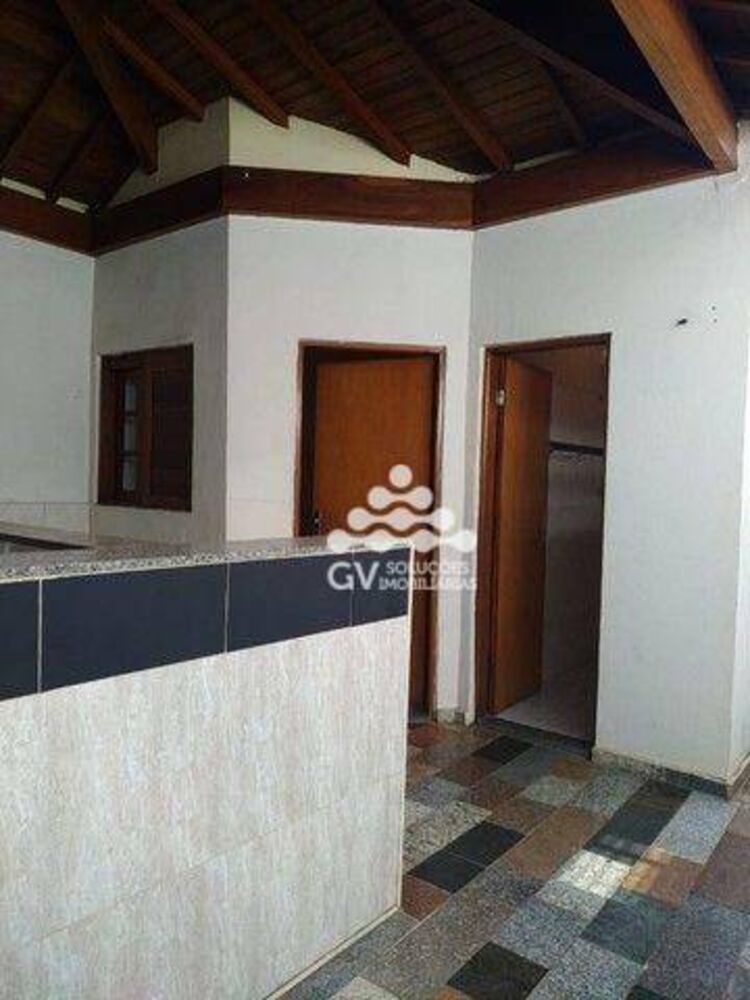 Casa à venda com 3 quartos, 220m² - Foto 14
