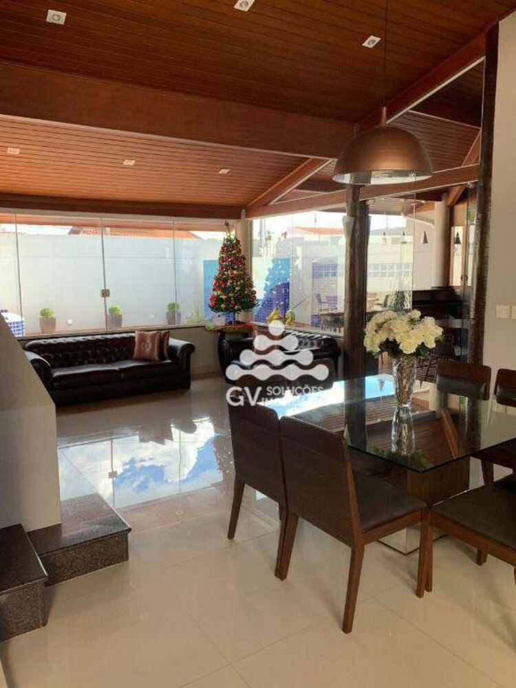 Sobrado, 3 quartos, 450 m² - Foto 2