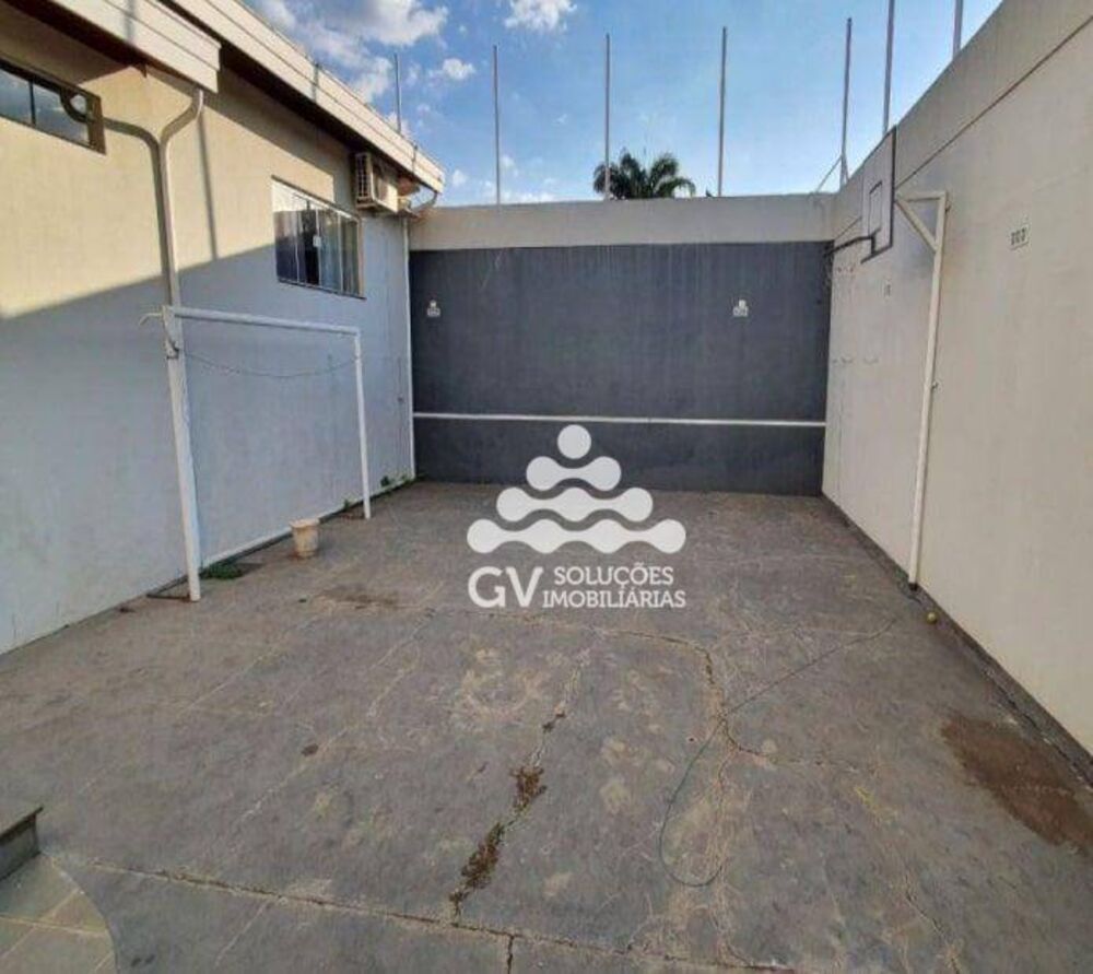 Sobrado à venda com 3 quartos, 450m² - Foto 3