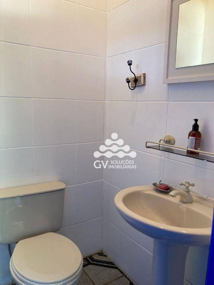 Casa à venda com 4 quartos, 243m² - Foto 8