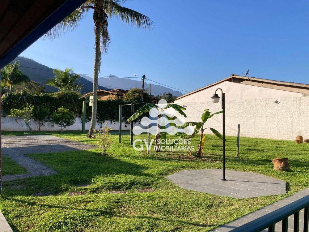 Casa à venda com 4 quartos, 243m² - Foto 12