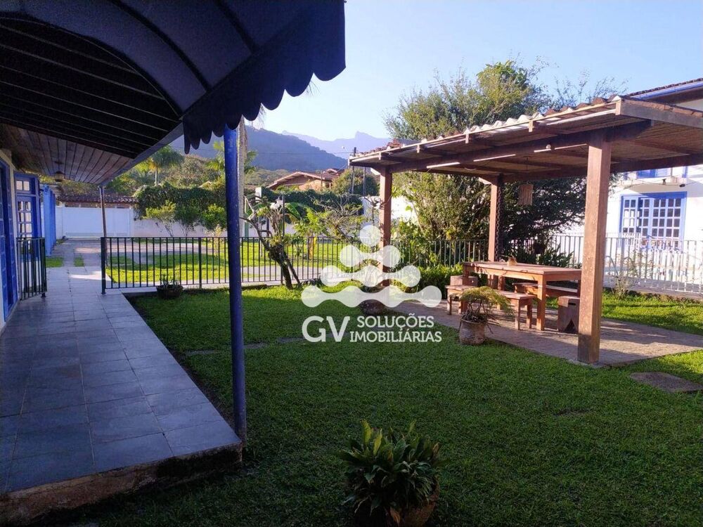 Casa à venda com 4 quartos, 243m² - Foto 3
