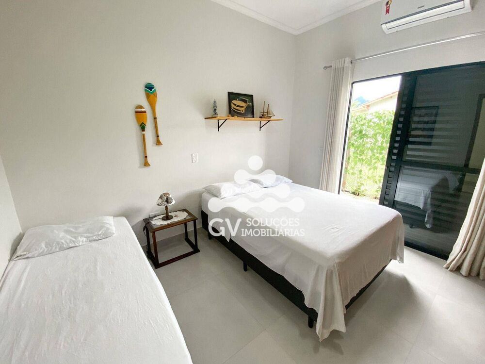 Casa de Condomínio à venda com 3 quartos, 220m² - Foto 13