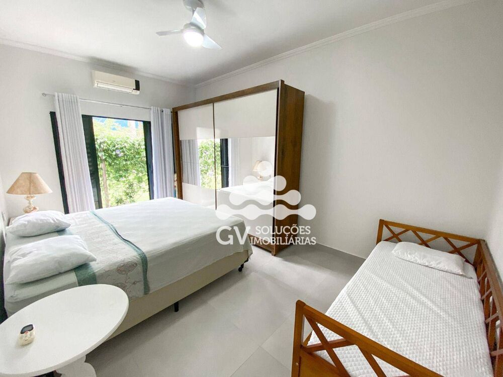 Casa de Condomínio à venda com 3 quartos, 220m² - Foto 14