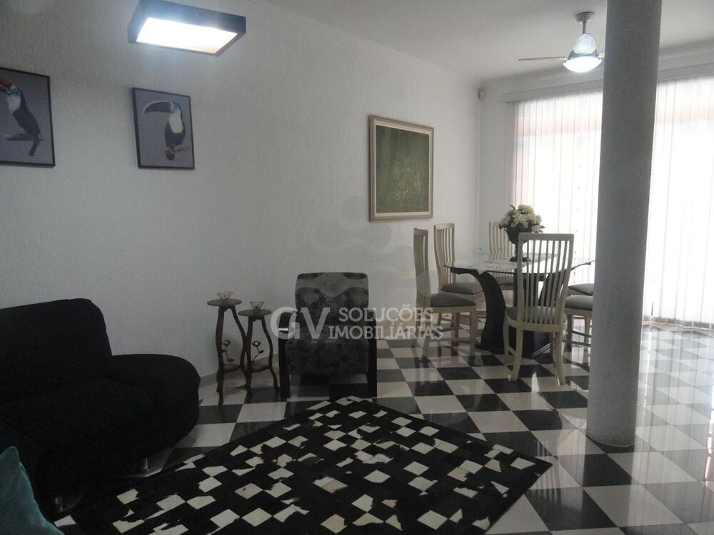 Casa, 3 quartos, 250 m² - Foto 9