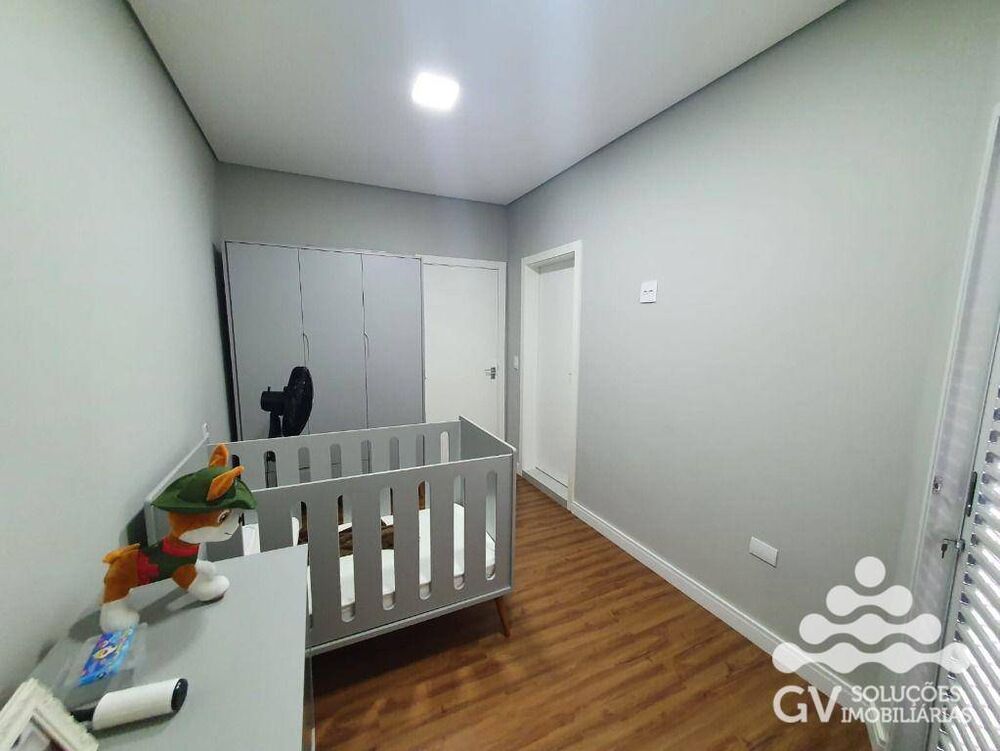 Casa, 3 quartos, 240 m² - Foto 4