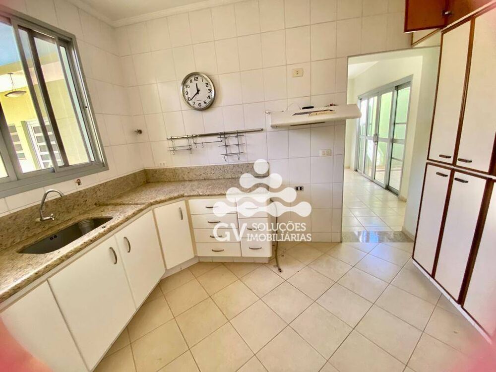 Casa, 3 quartos, 176 m² - Foto 1