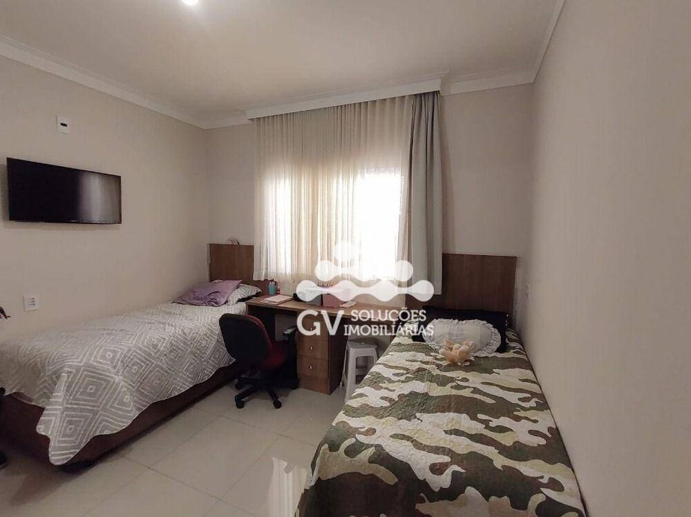 Casa à venda com 2 quartos, 120m² - Foto 11
