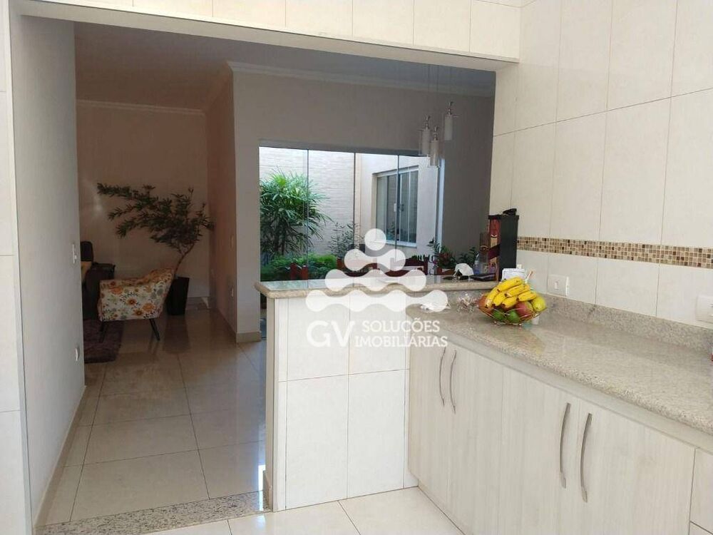 Casa à venda com 3 quartos, 175m² - Foto 9