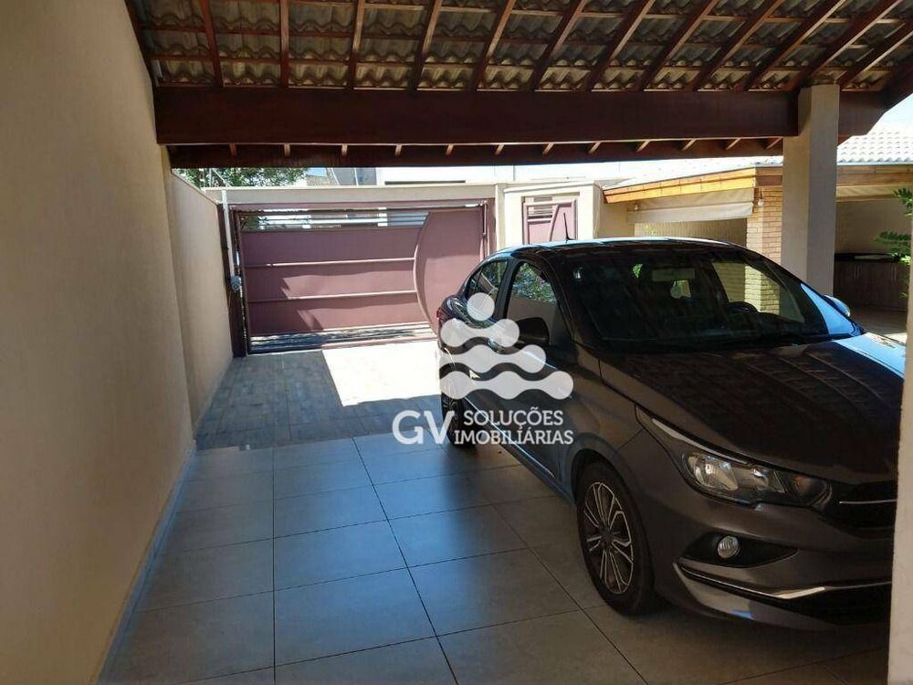 Casa à venda com 3 quartos, 175m² - Foto 2