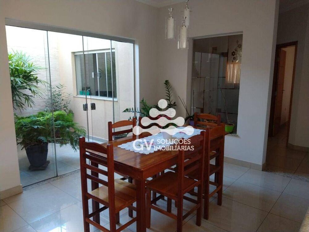 Casa à venda com 3 quartos, 175m² - Foto 7