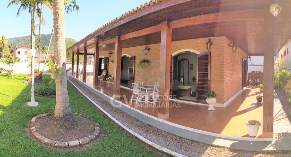 Casa, 4 quartos, 253 m² - Foto 1