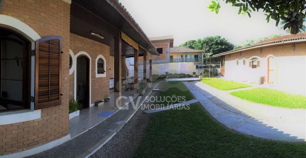 Casa, 4 quartos, 253 m² - Foto 4