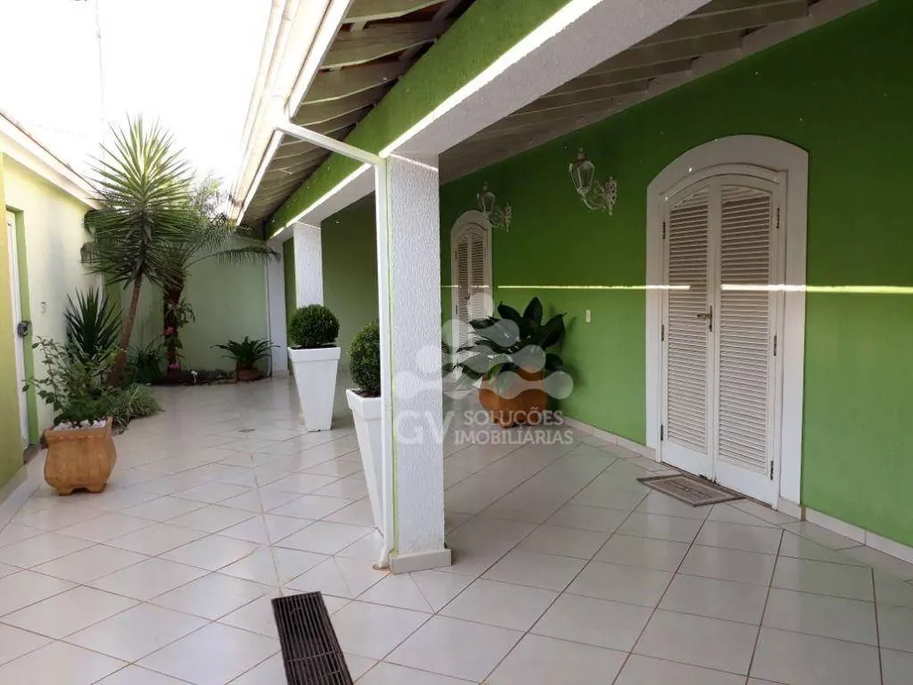 Casa, 3 quartos, 180 m² - Foto 2